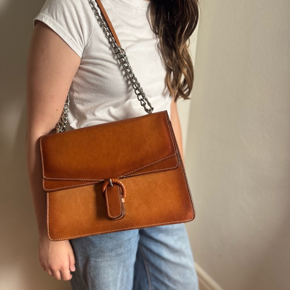 Cavalcanti Italian Leather Tan Shoulder Bag with Chain Detail crossbody Purse - Picture 2 of 16